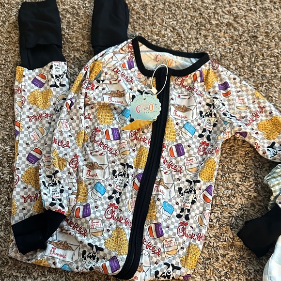 Kids Pajama Set - Colorful Print - Picture 1 of 1